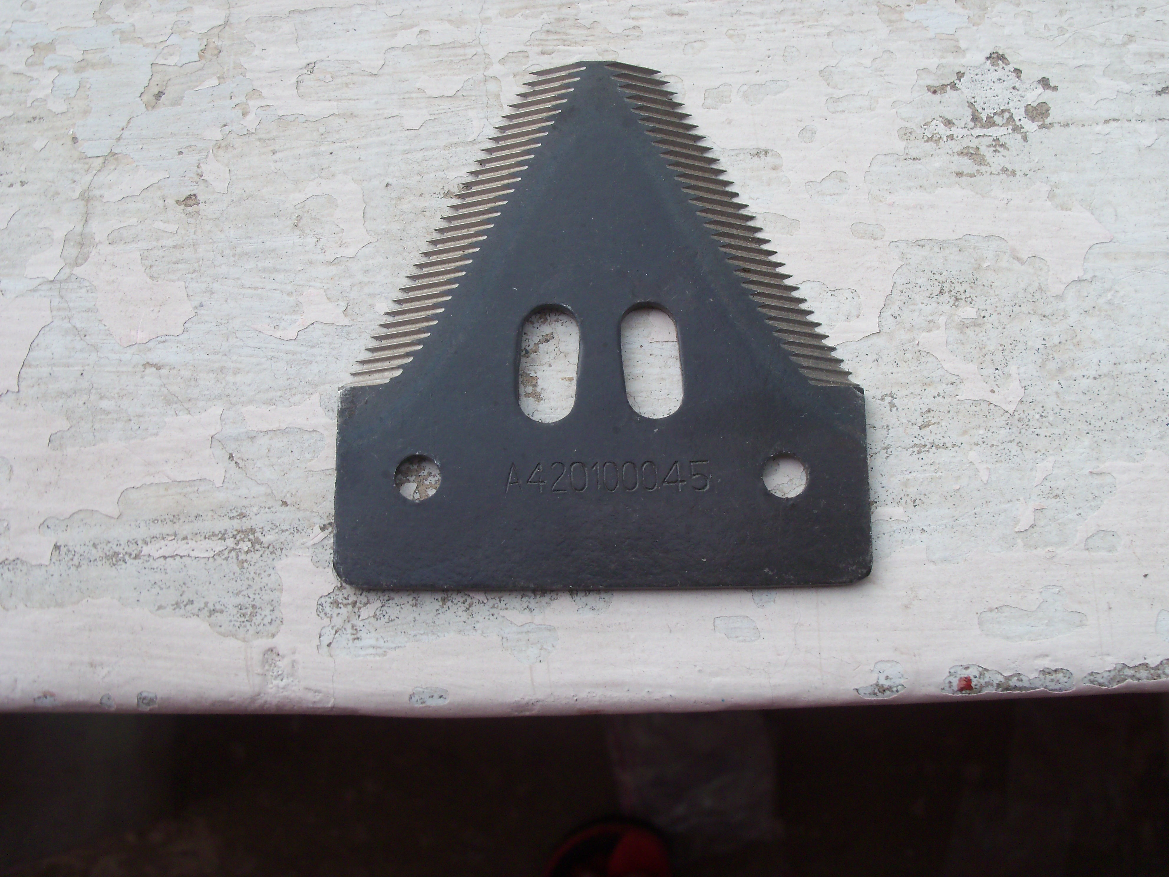 Combine Blade