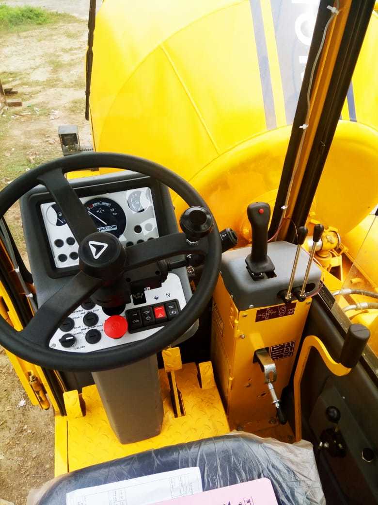 Ajax Fiori On Rent - Diesel Mobile Mixer, 2000 Liters Capacity, Yellow, 4wd Drive, 6000-8000 Kg Weight | Ce Compliant, Ideal For Concrete Mixing