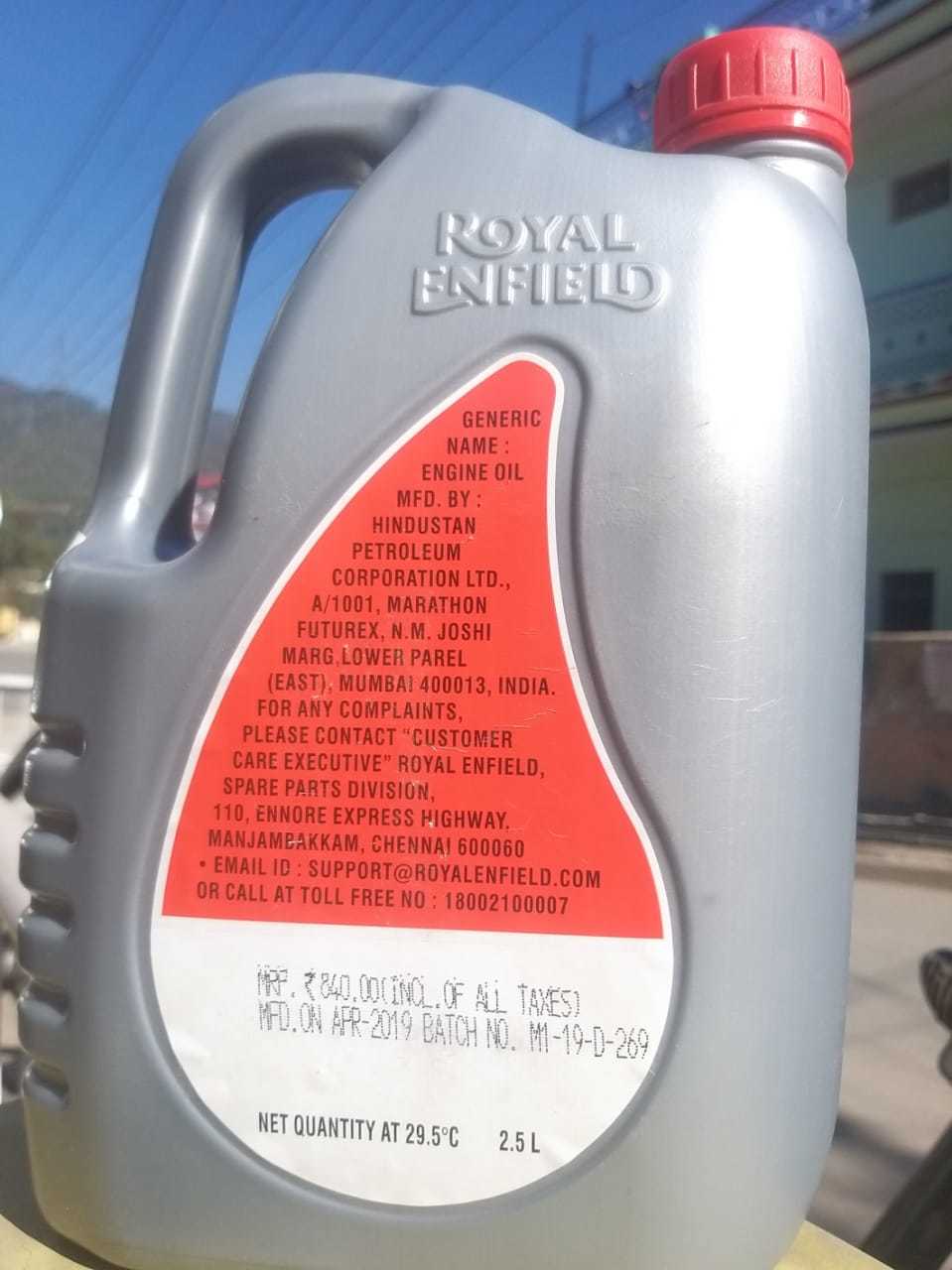 Motul Engine Oil - Lubricant For Royal Enfield , High Performance, Extreme Temperature Resistance, Reduces Noise And Wear