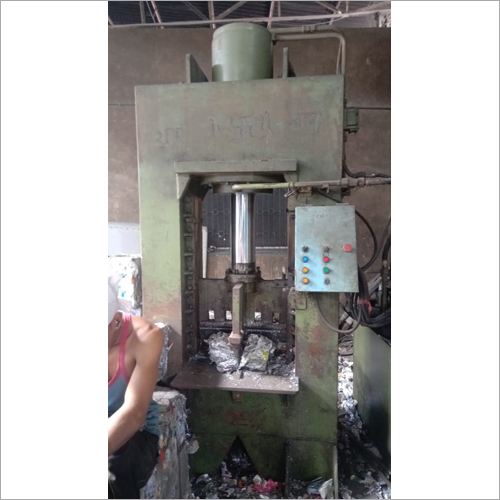 Hydraulic Vertical Scrap Baling Machine