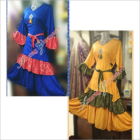 रेयॉन 4 लेयर रफ़ल इंडो वेस्टर्न गाउन