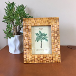 रतन फोटो फ्रेम आवेदन: घरेलू उद्देश्य के लिए