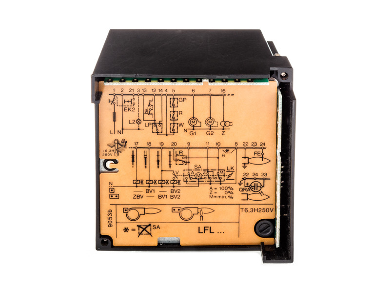 Siemens Lfl1.322 Burner Controller - New Metal Control Box, High Pressure, 240v And 110v, Suitable For Industrial Use
