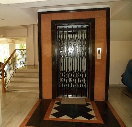 Elevator Collapsible Door