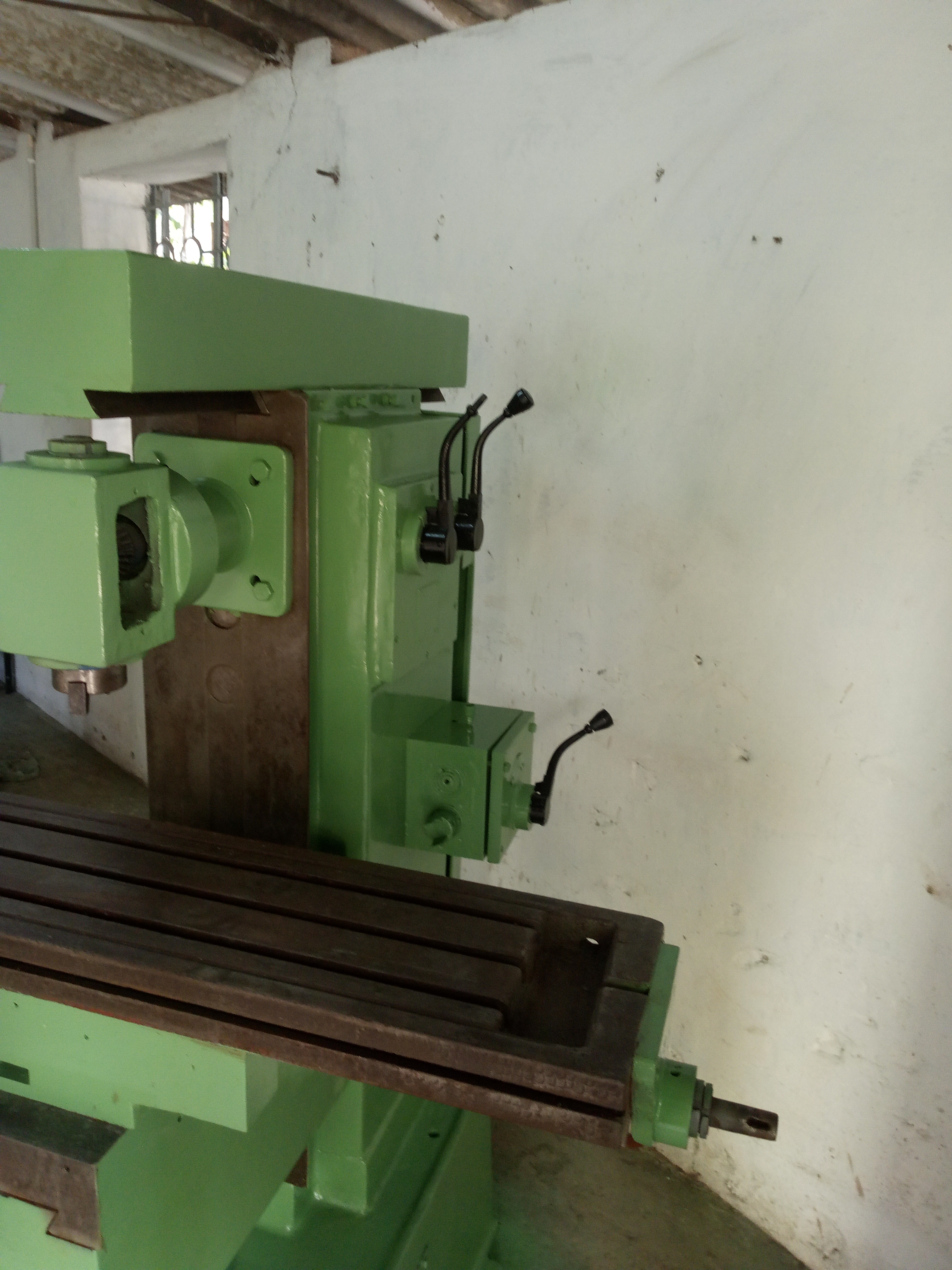 Industrial Universal Milling Machine