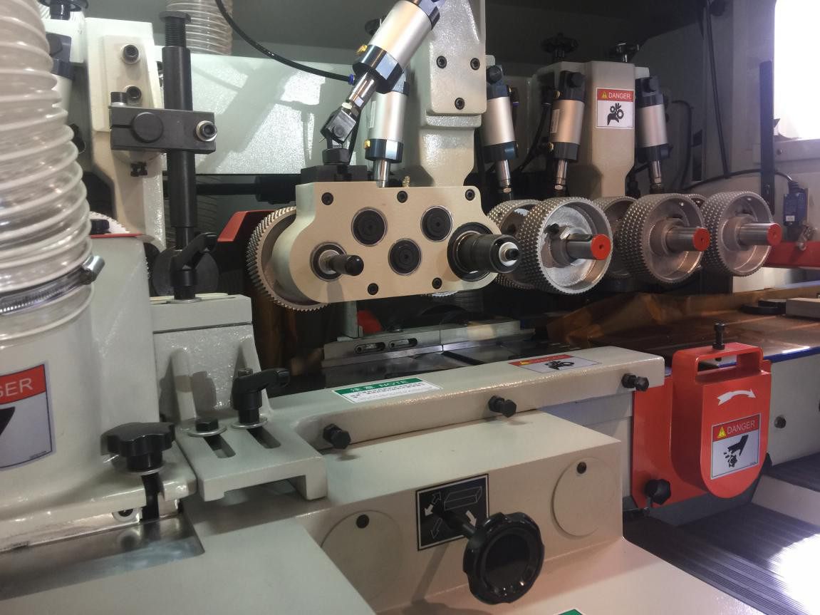 Wood Four Side Planer Machine Dimension(l*w*h): 2950*1500*1600 Millimeter (Mm)