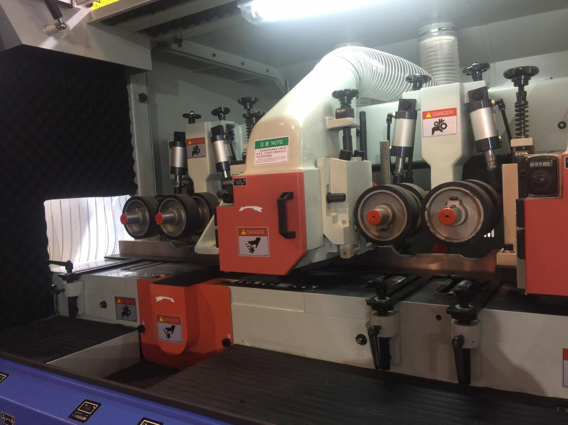 Wood Four Side Planer Machine Dimension(l*w*h): 2950*1500*1600 Millimeter (Mm)