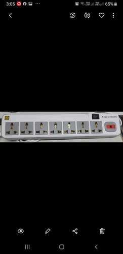 7+1 मोड्यूलर पावर स्ट्रिप