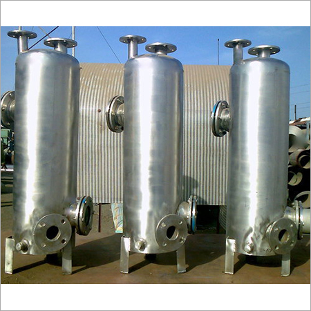 Stainless Steel Vapor Separator - SS 304, 8-10 Feet Length, Cylindrical Shape | New Silver Finish, Effective Vapor Separation, Ideal for Industrial Use