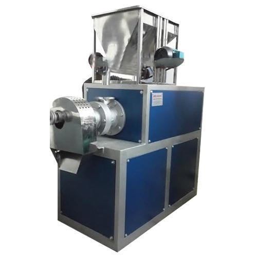 Puff Making Machine Capacity: 100 Kg/hr