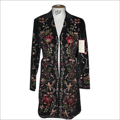 कॉटन वेलवेट एम्ब्रॉएडर्ड जैकेट