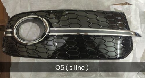 Black Audi Q7 A Line Fog Lamp Cover