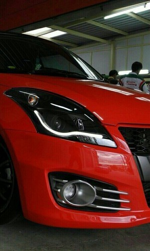 Plastic Swift Headlight 2015 & 2016