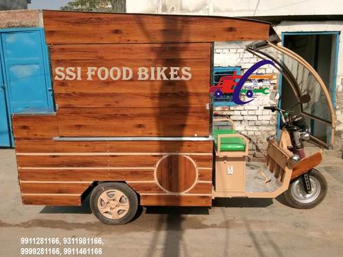 Battery Rickshaw Food Stall Gross Weight: 550 Kilograms