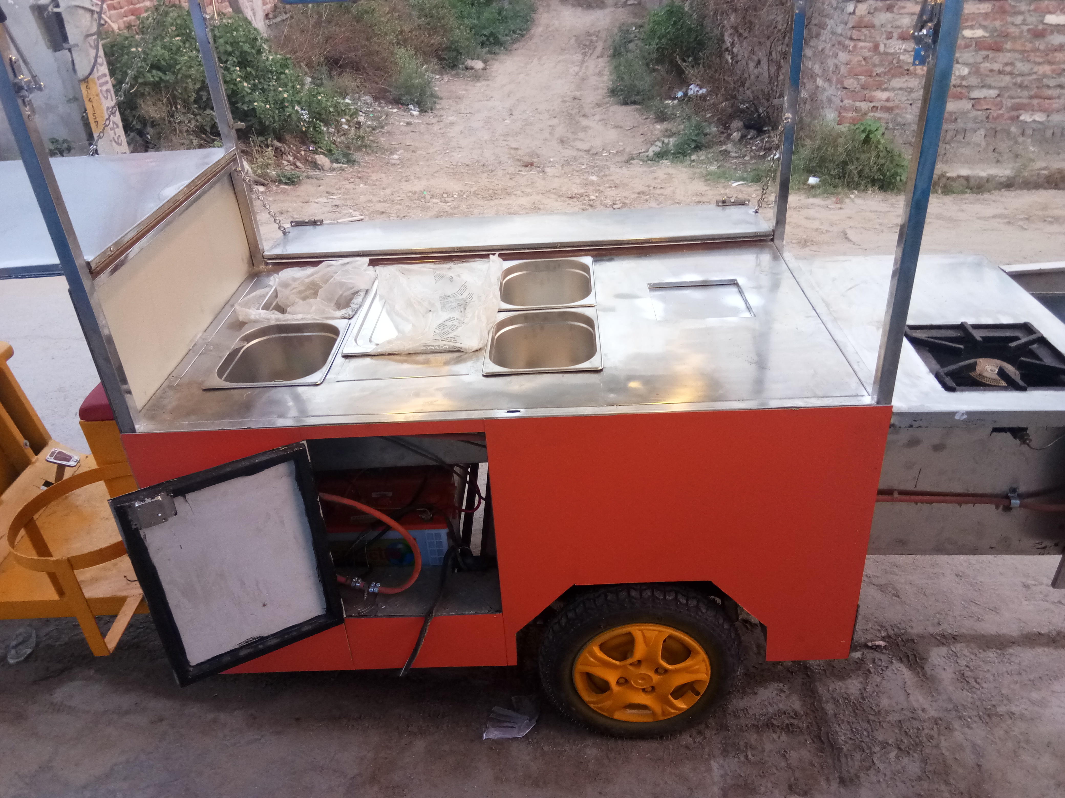 Street Vending Cart Gross Weight: 550 Kilograms