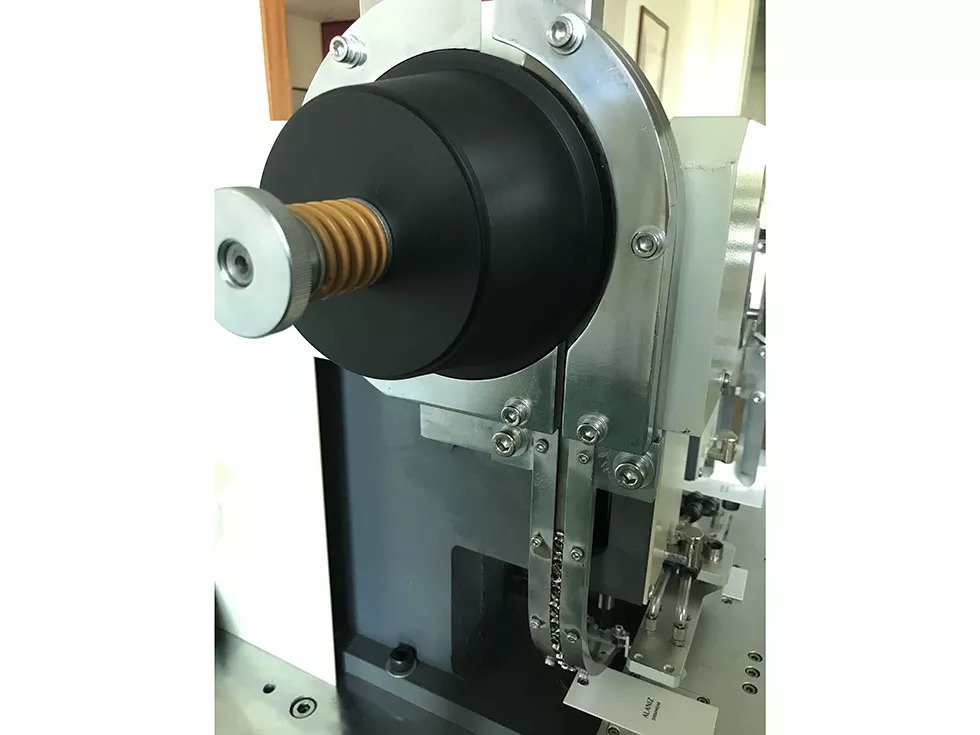 Kv-230 Automatic Tag Drilling Eyelet Machine