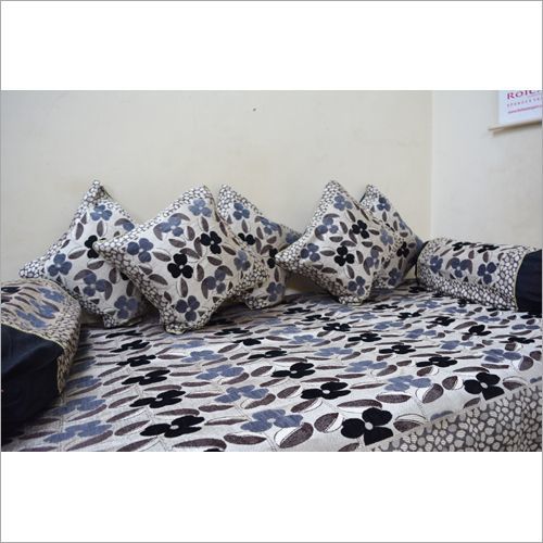 Diwan Bedding Set