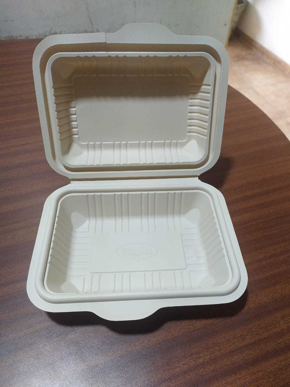 600ml Cornstarch Clamshell - Color: Off White