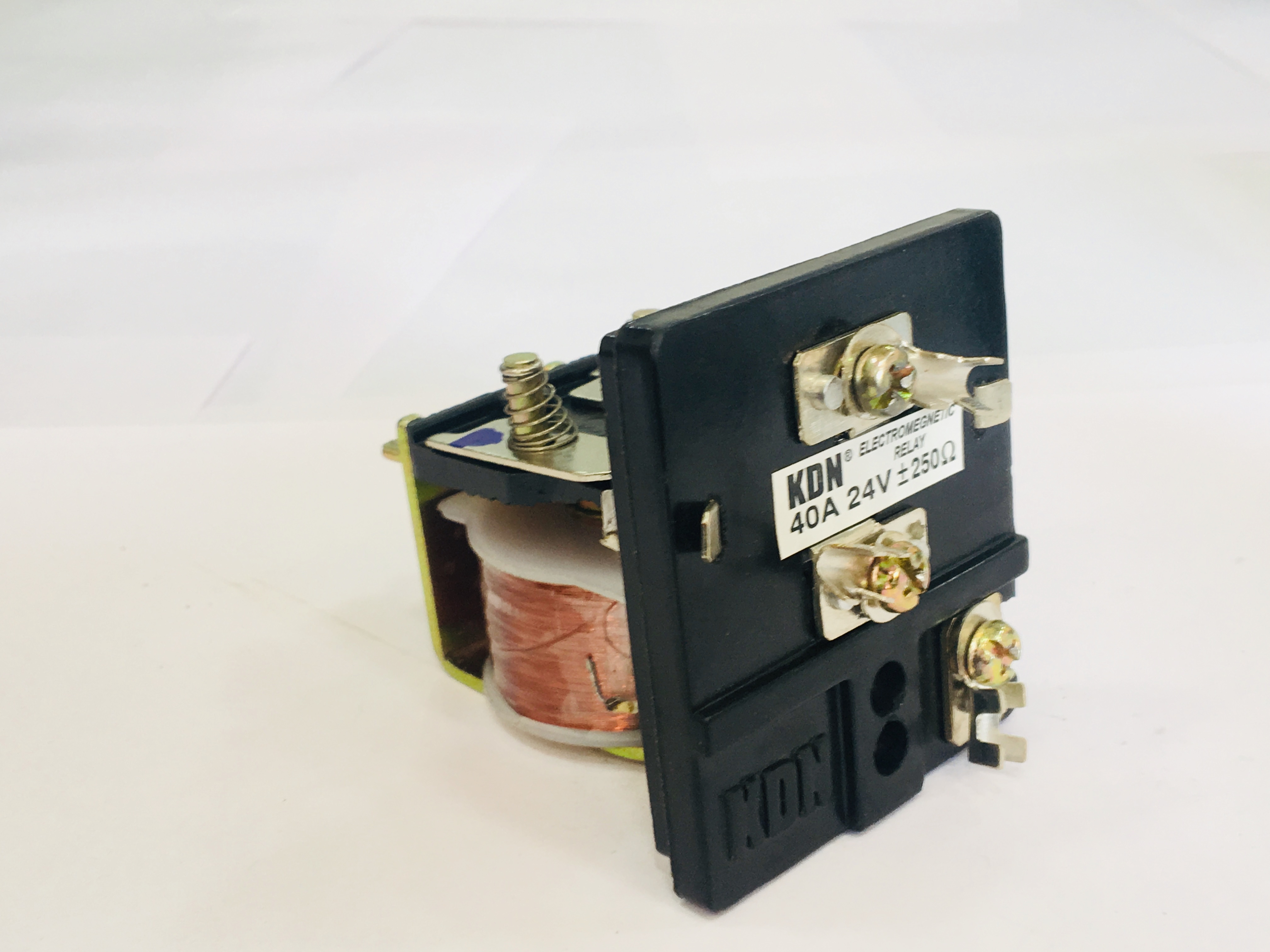 40a 24v Electromagnetic Relay Coil Voltage: 220 Volt (V)