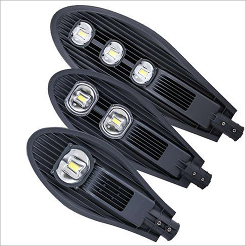 ओवल शेप सोलर एलईडी स्ट्रीट लाइट मैक्स वोल्टेज: 220 वोल्ट (V)