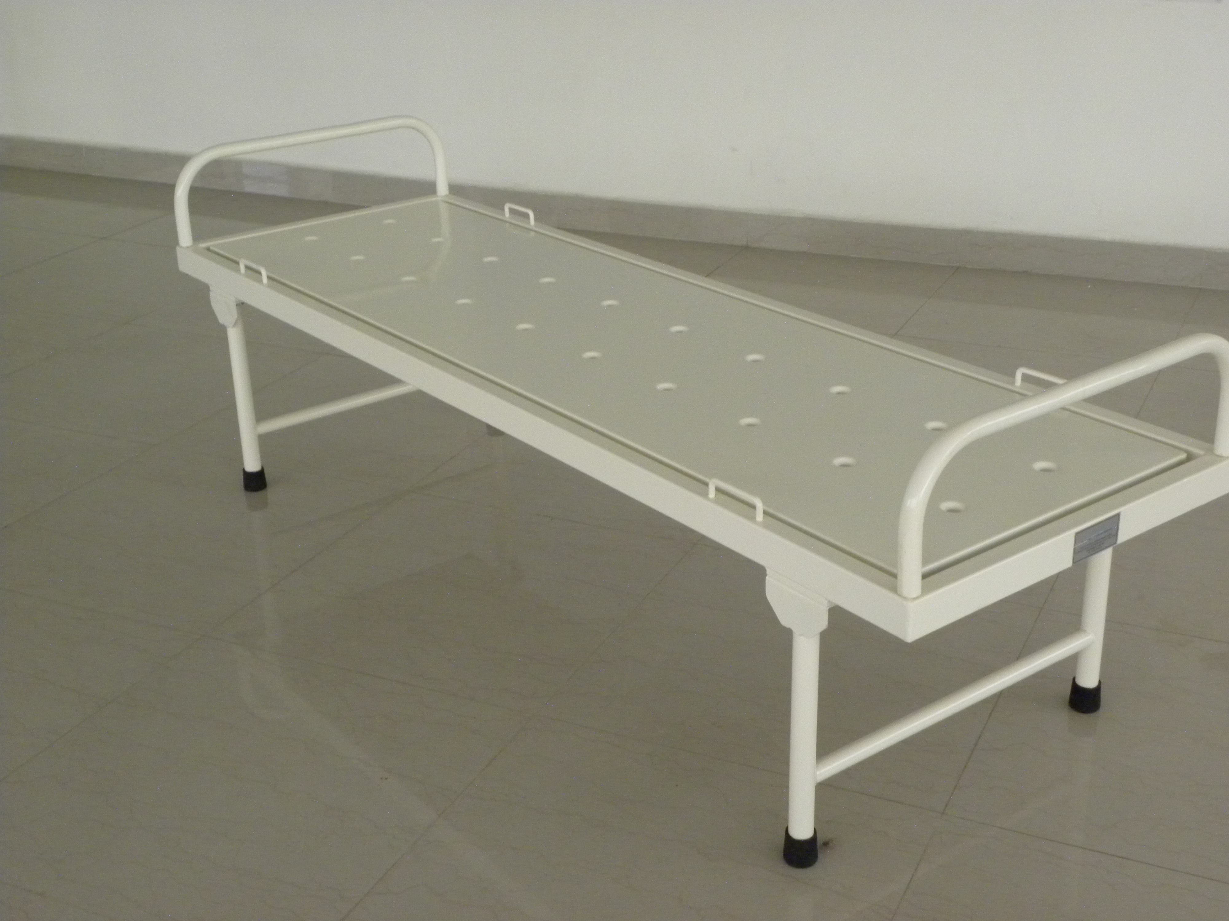 Hospital General Bed - Color: White