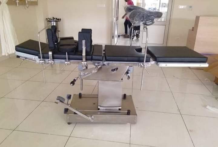 C Arm Compatible Ot Table - Stainless Steel, Height 29-39 Inches, Maximum Loading 500 Lbs | Durable, Foldable, Leg Rest And Backrest Functionality