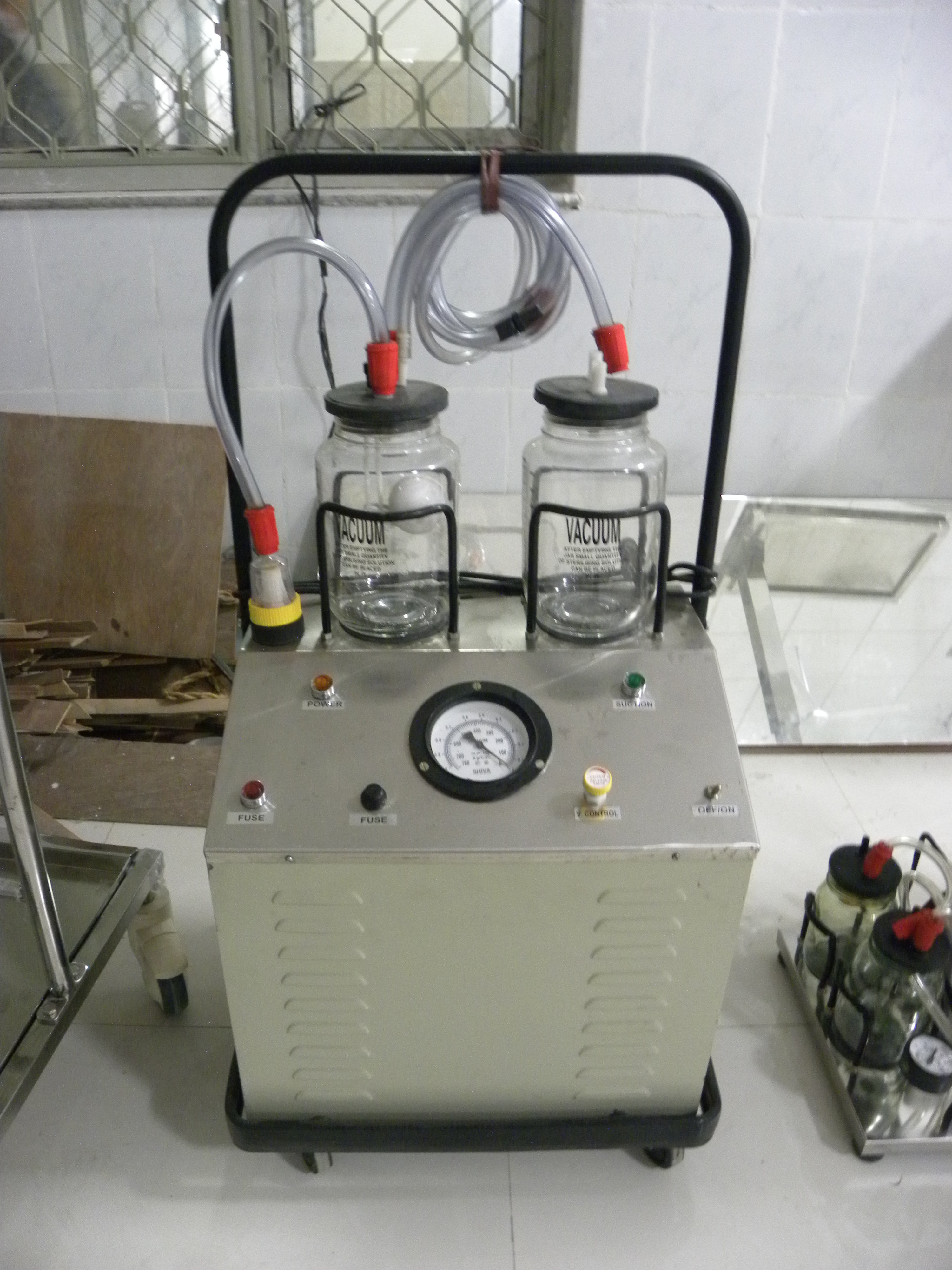 Suction Machine - M.s., 220-230v Rotary Vane Type Vacuum Pump | Heavy Duty Antistatic Castors, Polycarbonate Jars With Overflow Safety, 100mm Vacuum Gauge, Minimal Noise Level