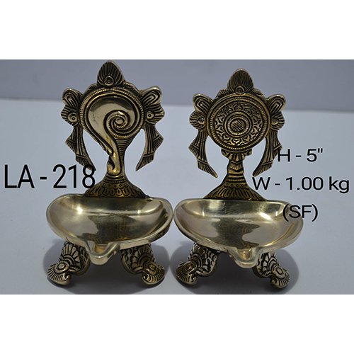 Yellow Brass Shank Chakra Deepak