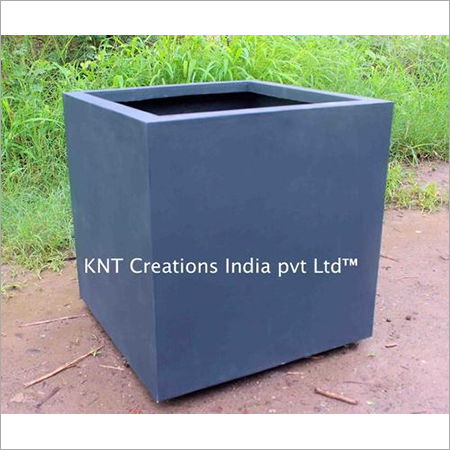Cube 20 Planter Suitable For: Infants