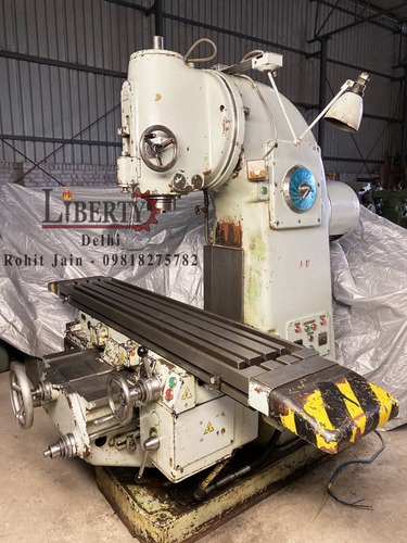 TOS pure Vertical Milling Machine