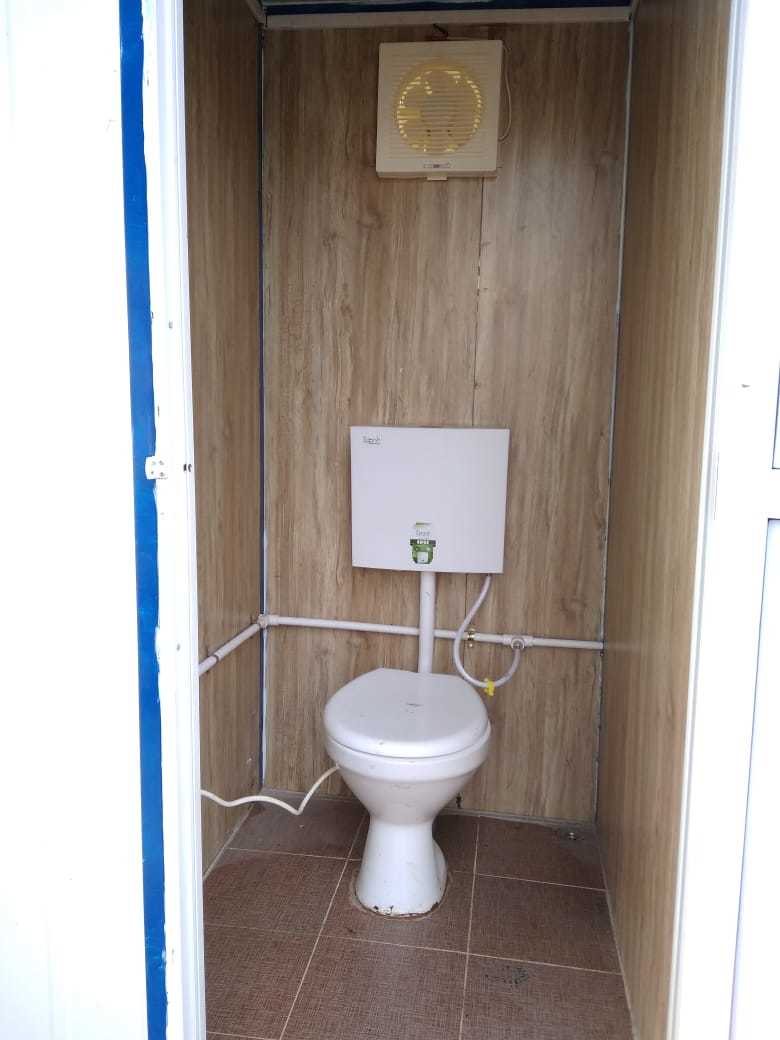 Portable Toilet With Urinal - Color: Ral 9002 And Blue