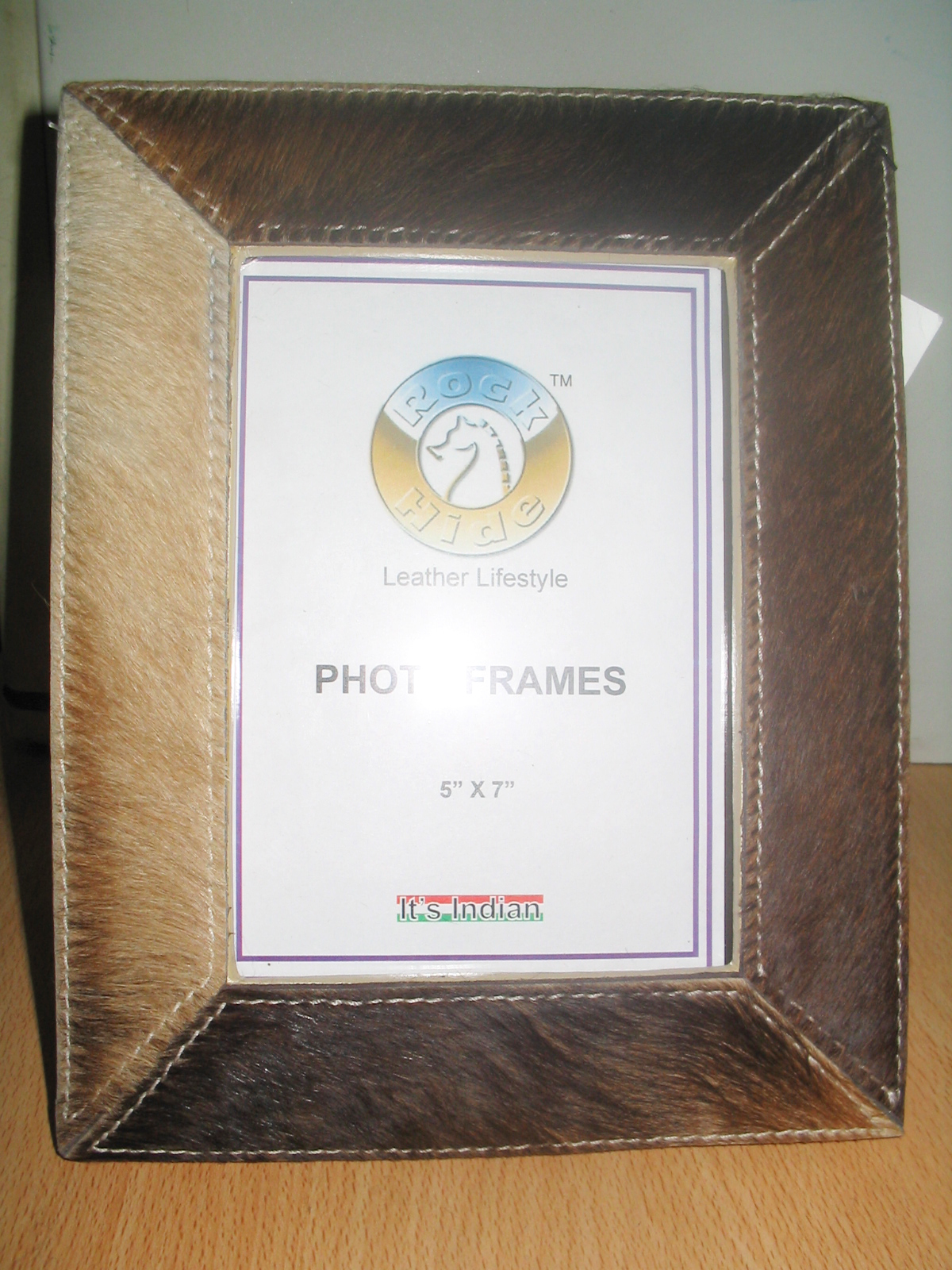 Plain Leather Photo Frame Thickness: Customize Millimeter (Mm)
