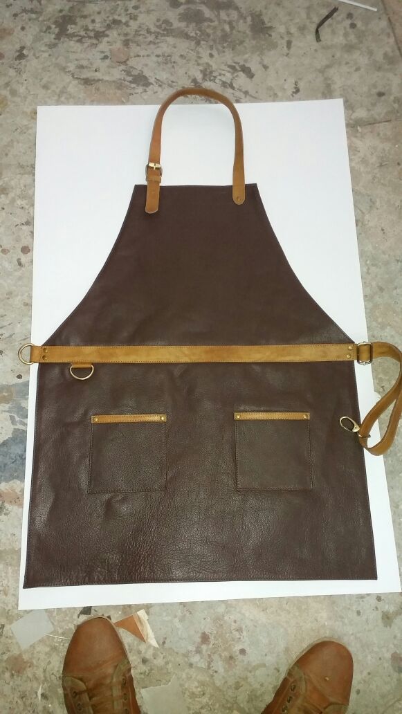Leather Apron - Durable Leather & Canvas, Large Size, Custom Designs & Colors Available, Ideal For Industrial Usage