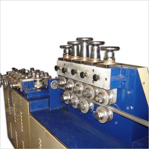 Pipe Straightening Machine