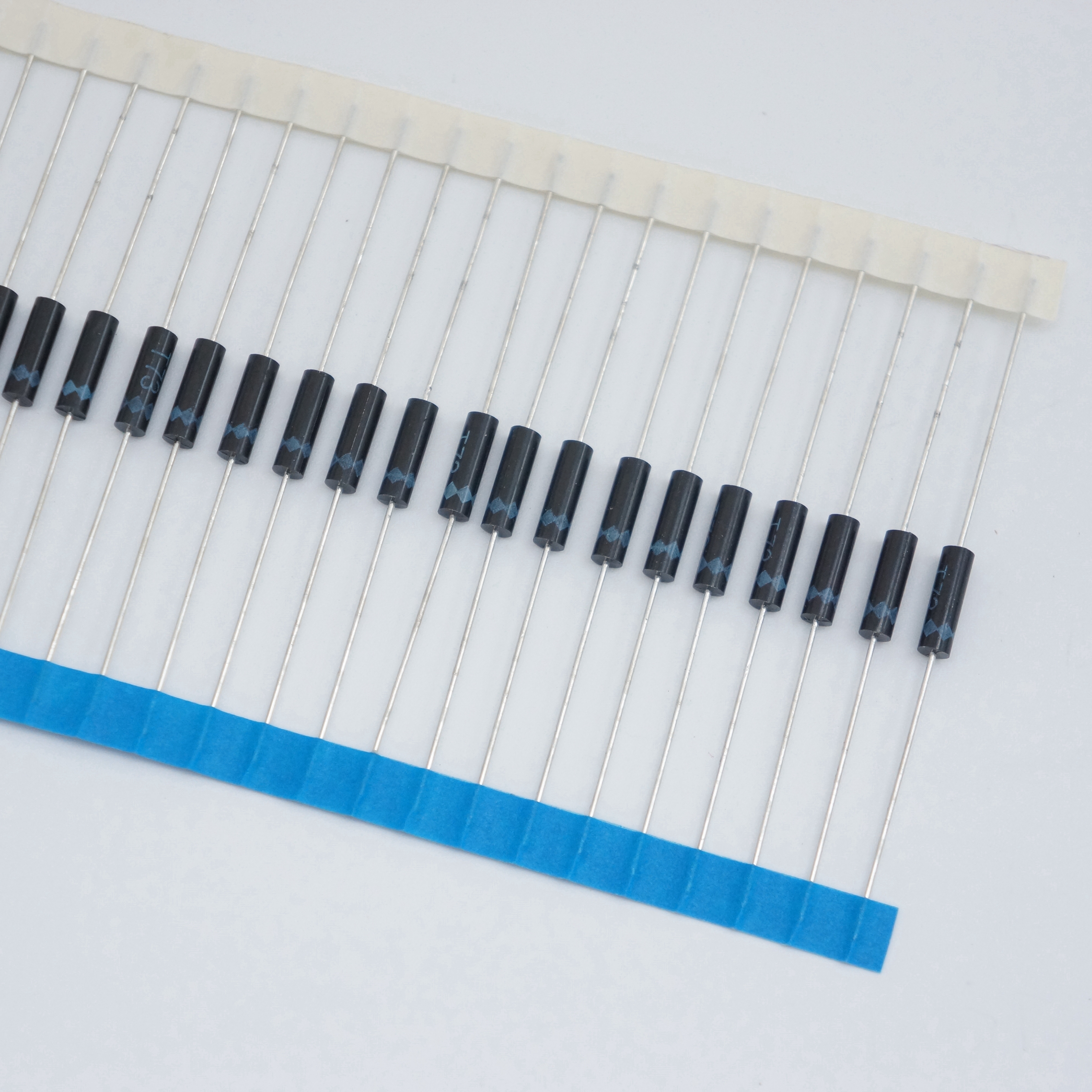 2cl7x Series High Voltage Diode - 12000v, 2.5x10mm Black | Fast Recovery, Epoxy Resin Molded, Low Leakage Current