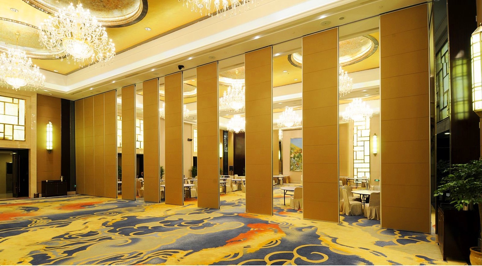 Sliding Folding Partition