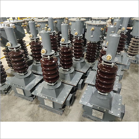 Outdoor Oil Cooled Voltage Transformer