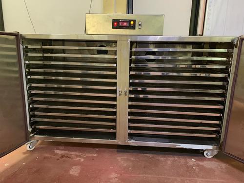 टिकाऊ खाद्य डीहाइड्रेटर मशीन