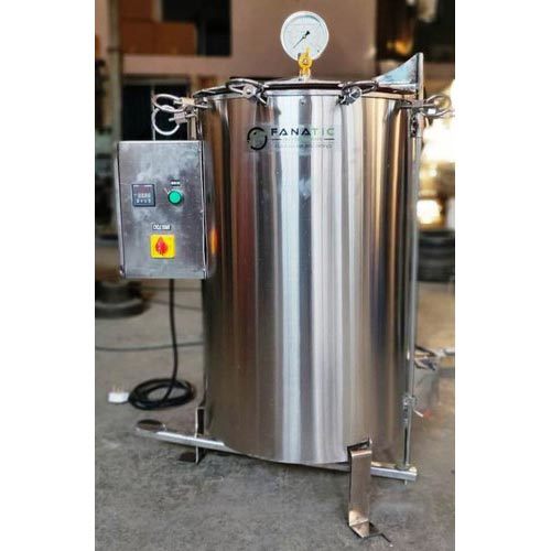 Vertical Autoclave - 100 Liters Capacity, Stainless Steel Material, 1200mm x 600mm x 600mm Dimensions, 121°C Temperature, 1.5 bar Pressure, 2.5 kW Power, 220V Voltage