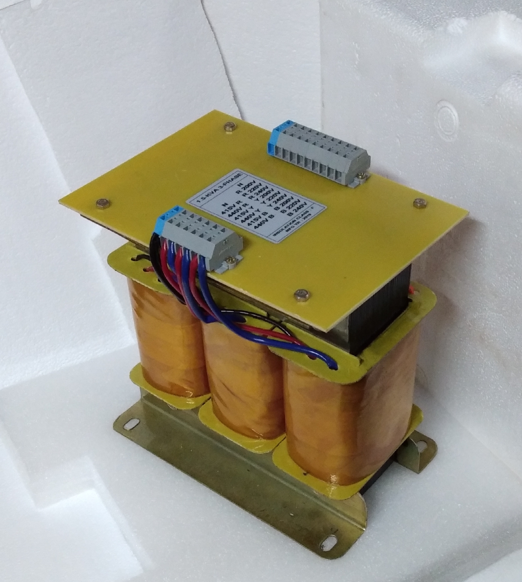 Three Phase Transformer - Copper Core Material, 50 Mhz Frequency | Ideal For Textile Machineries, Machine Tool, Power Module, Controller, Ups, Power Converters