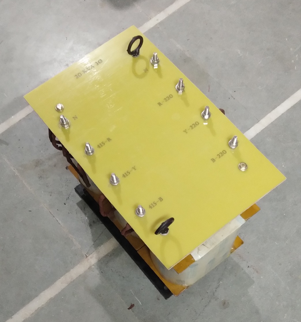 Three Phase Transformer - Copper Core Material, 50 Mhz Frequency | Ideal For Textile Machineries, Machine Tool, Power Module, Controller, Ups, Power Converters