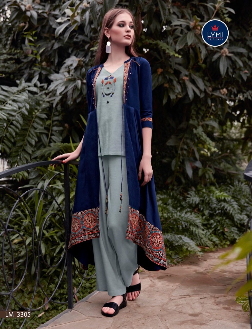 Rayon Kurti Fancy 3 Piece Attire With Shrug Decoration Material: Paint
