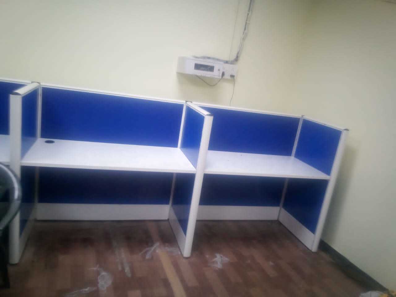 Modular Office Workstation - Aluminum & Wood Design | Modern Appearance, Custom Color Options, Durable & Easy Installation