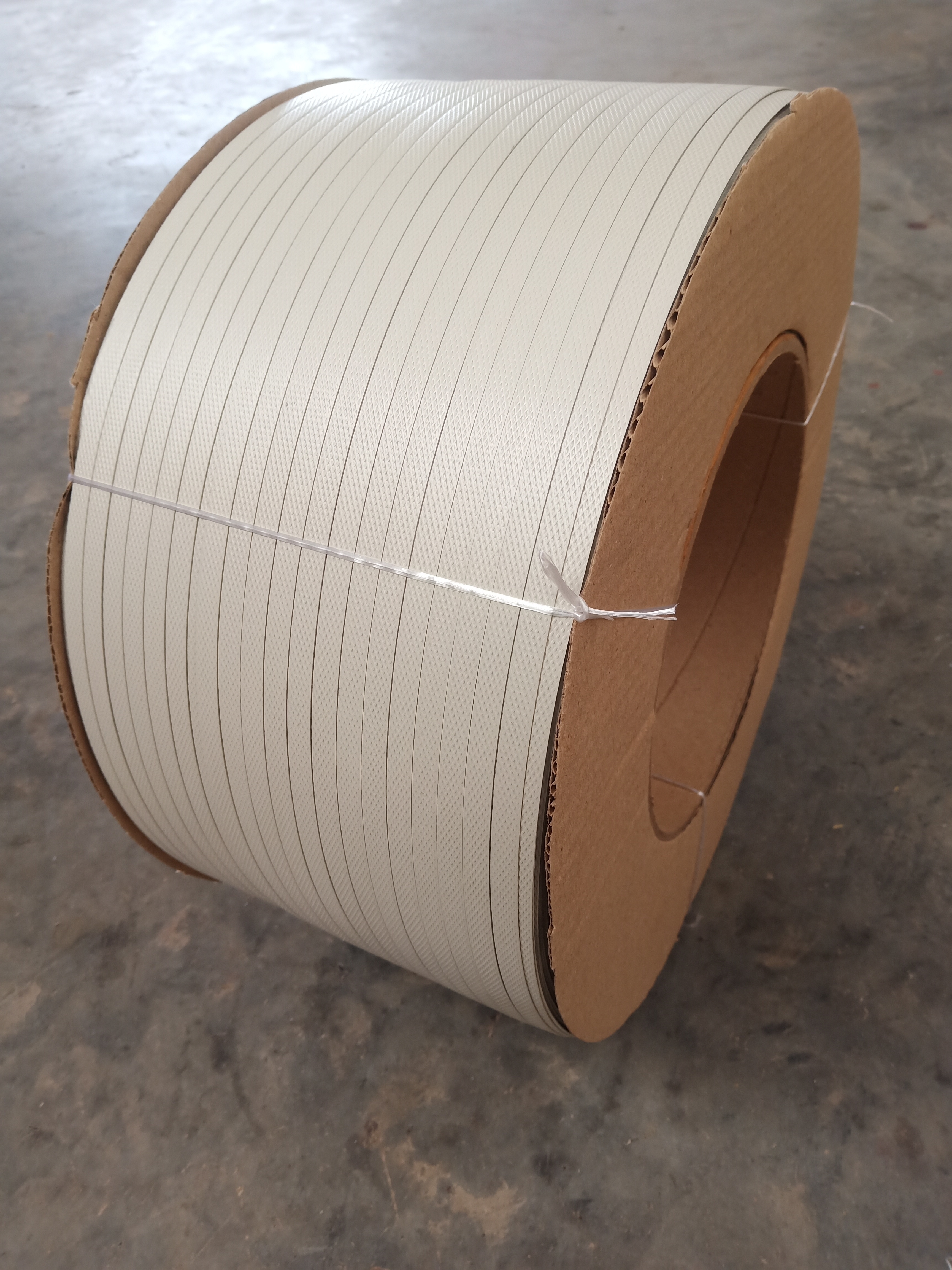 White Strap Roll Application: Currency Packing