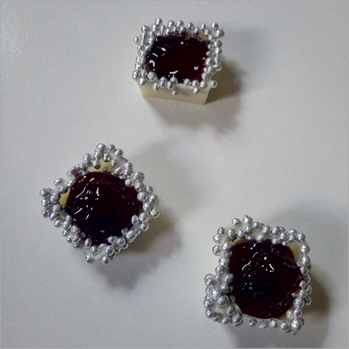 Handmade Flavoured Chocolate - Fine Chocolate Cups, Customized Pack Size, Brown Color, 1 Year Shelf Life, Store In Cool & Dry Place