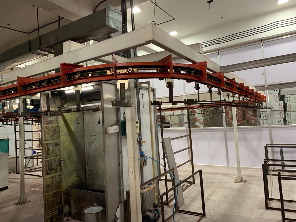 Overhead Conveyor - Mild Steel, Customized Size And Color, 100-1000 Kg Load Capacity | Robust Design, High-performance Efficiency, Versatile For Auto And Food Industries