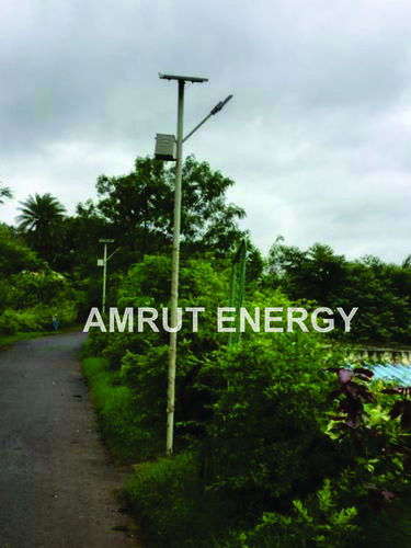 ब्लैक एंड सिल्वर आउटडोर सोलर एलईडी स्ट्रीट लाइट सिस्टम