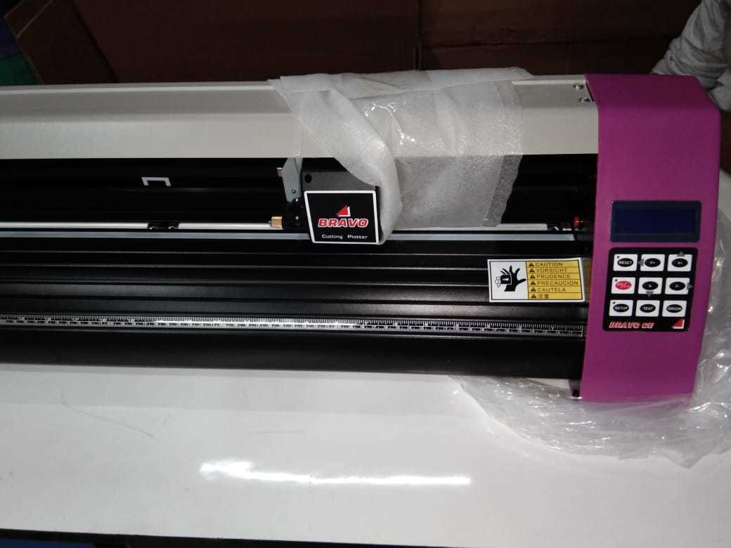 Bravo Ce 721 Cutting Plotter Cutting Speed: 800mm Mm/m