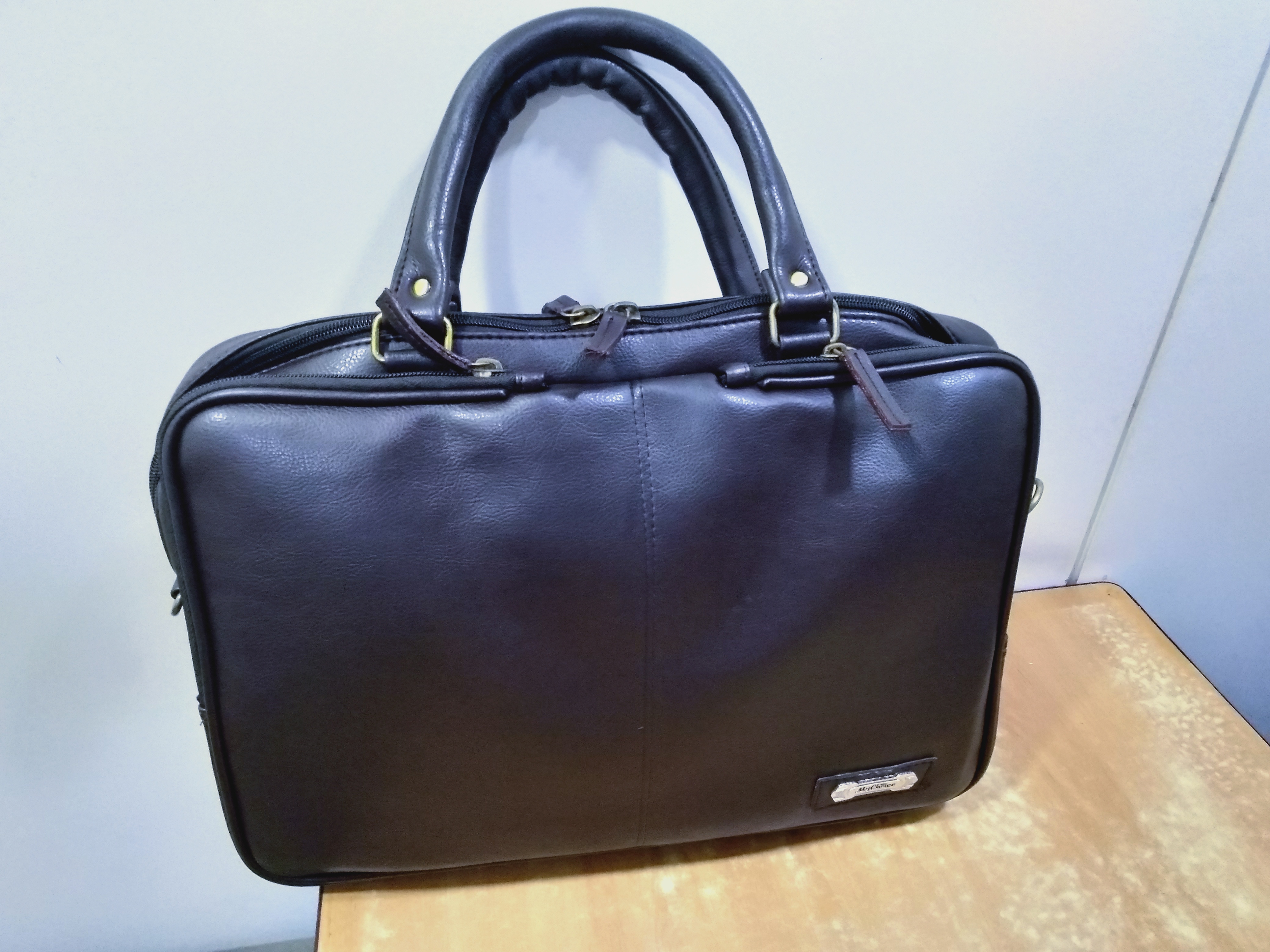 Leather Laptog Bag