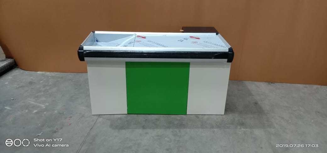 Counter Display Rack Capacity: 1 Kg/day